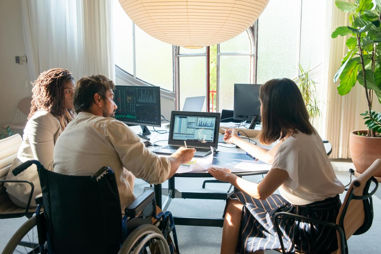 Project Schedule Management Tools,Strategies and Best Tools,8Manage PM,Project Schedule,CRM systems Project Schedule Management Tools,Strategies and Best Tools,8Manage PM,Project Schedule,CRM systems
