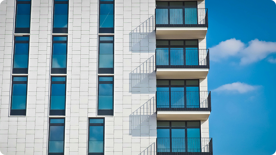 Real estate procurement management system selection guide-8Manage SRM